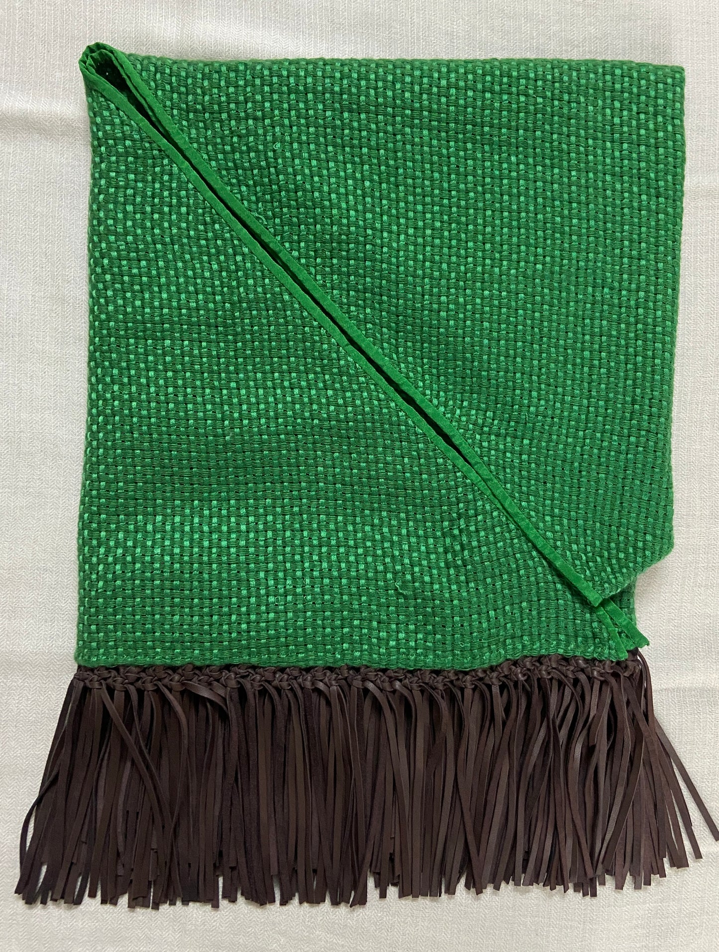 Tiny Basket Weave Triangle w/ 2x 1-Line Barbara Leather Fringe